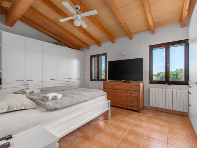 4 slaapkamer Finca/Landhuis te koop in Campos met zwembad - € 2.290.000 (Ref: 9686315)