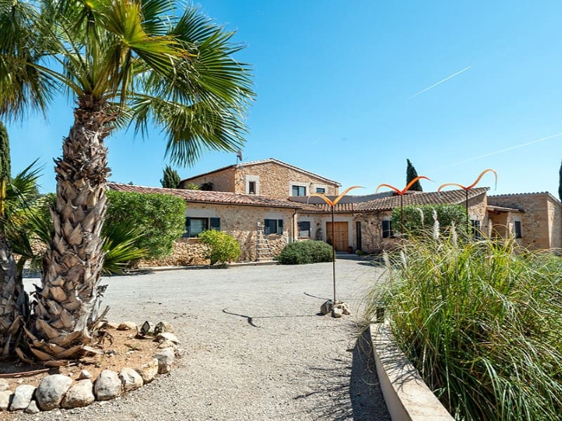 4 bedroom Finca/Country House for sale in Moscari with pool - € 3,900,000 (Ref: 9695249)