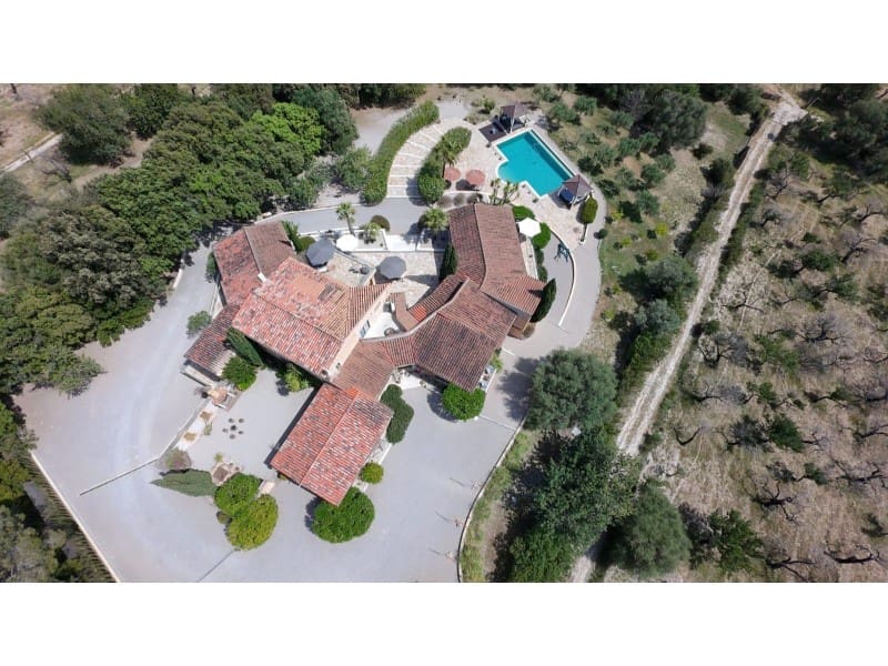 4 bedroom Finca/Country House for sale in Moscari with pool - € 3,900,000 (Ref: 9695249)