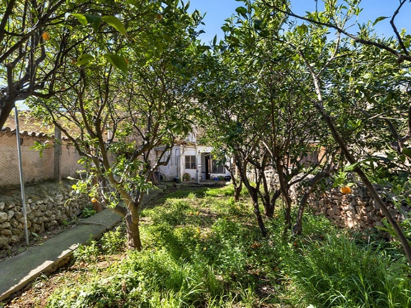 4 bedroom Villa for sale in Alaro - € 680,000 (Ref: 9712111)