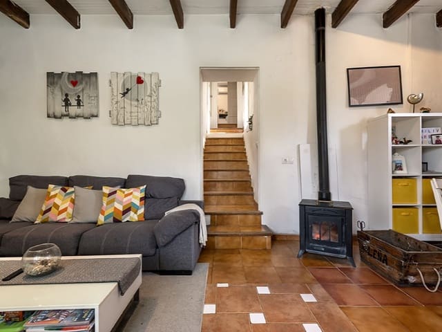 3 makuuhuone Maalaistalo myytävänä paikassa Alaró mukana uima-altaan - 960 000 € (Ref: 9712113)