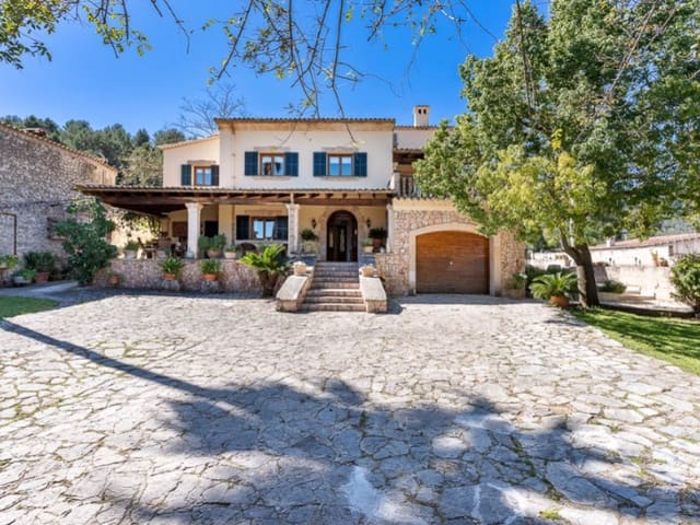 4 bedroom Villa for sale in Mancor de la Vall with pool garage - € 1,600,000 (Ref: 9712114)