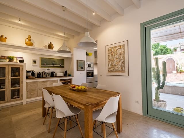 3 bedroom Villa for sale in Sineu with pool garage - € 985,000 (Ref: 9714840)