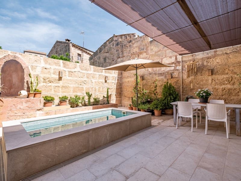 3 bedroom Villa for sale in Sineu with pool garage - € 985,000 (Ref: 9714840)