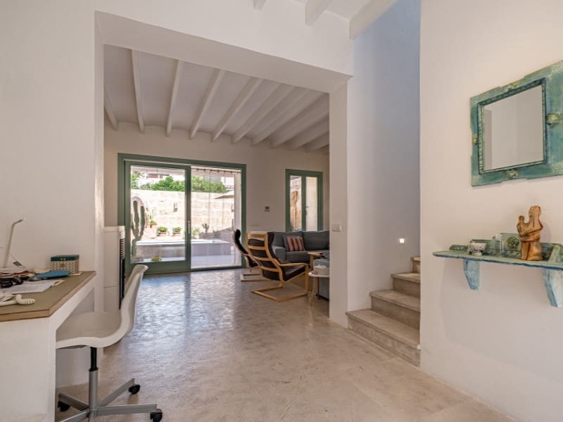 3 bedroom Villa for sale in Sineu with pool garage - € 985,000 (Ref: 9714840)