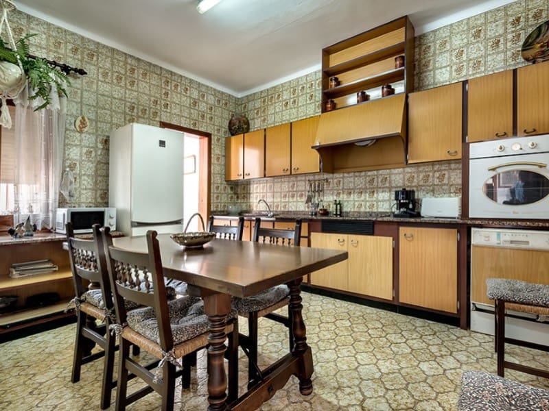 4 bedroom Villa for sale in Alaro with garage - € 690,000 (Ref: 9714841)