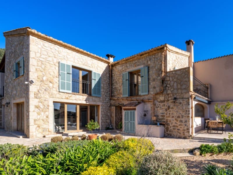 2 bedroom Villa for sale in Andratx - € 1,090,000 (Ref: 9714842)