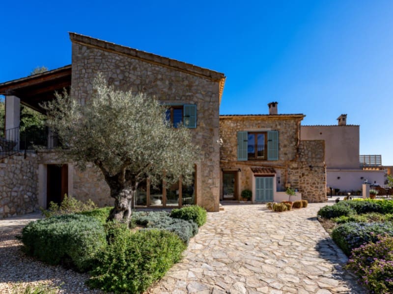 2 bedroom Villa for sale in Andratx - € 1,090,000 (Ref: 9714842)