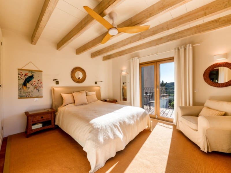 2 bedroom Villa for sale in Andratx - € 1,090,000 (Ref: 9714842)