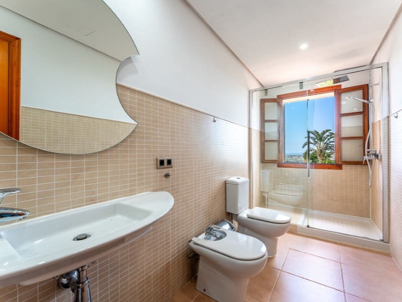 6 soveværelse Finca/Landehus til salg i Felanitx med swimmingpool garage - € 2.350.000 (Ref: 9719822)