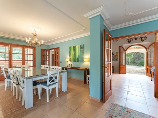 6 soveværelse Finca/Landehus til salg i Felanitx med swimmingpool garage - € 2.350.000 (Ref: 9719822)