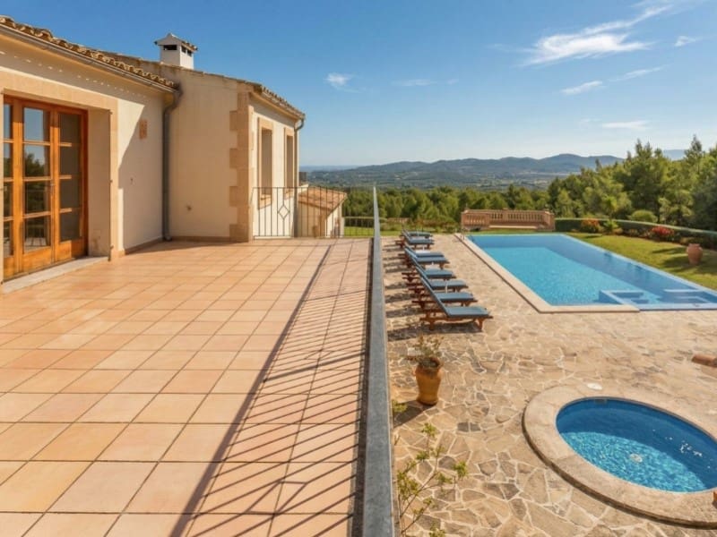 6 soveværelse Finca/Landehus til salg i Felanitx med swimmingpool garage - € 2.350.000 (Ref: 9719822)