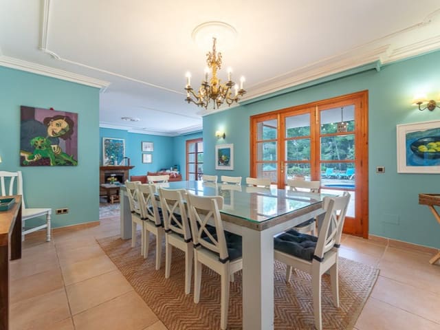 6 soveværelse Finca/Landehus til salg i Felanitx med swimmingpool garage - € 2.350.000 (Ref: 9719822)