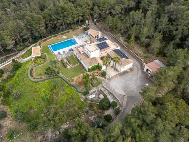 6 soveværelse Finca/Landehus til salg i Felanitx med swimmingpool garage - € 2.350.000 (Ref: 9719822)