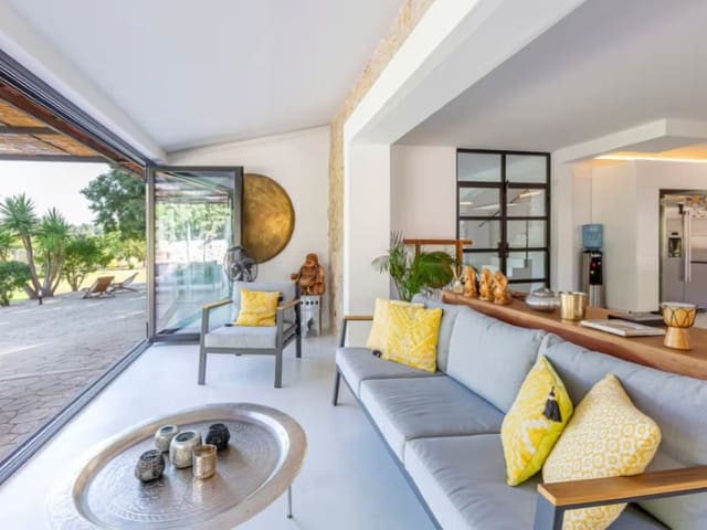 4 soveværelse Finca/Landehus til salg i Alaró - € 4.650.000 (Ref: 9729300)