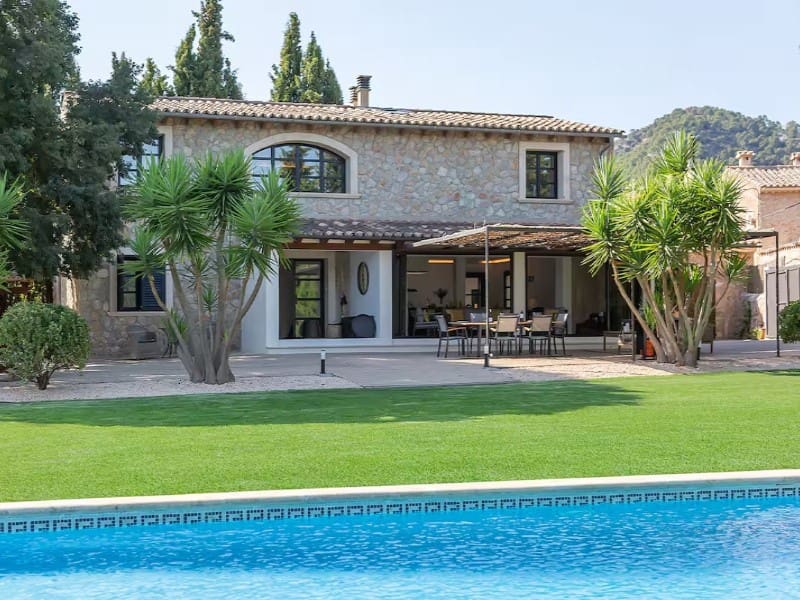 5 bedroom Finca/Country House for sale in Alaro - € 4,650,000 (Ref: 9729300)