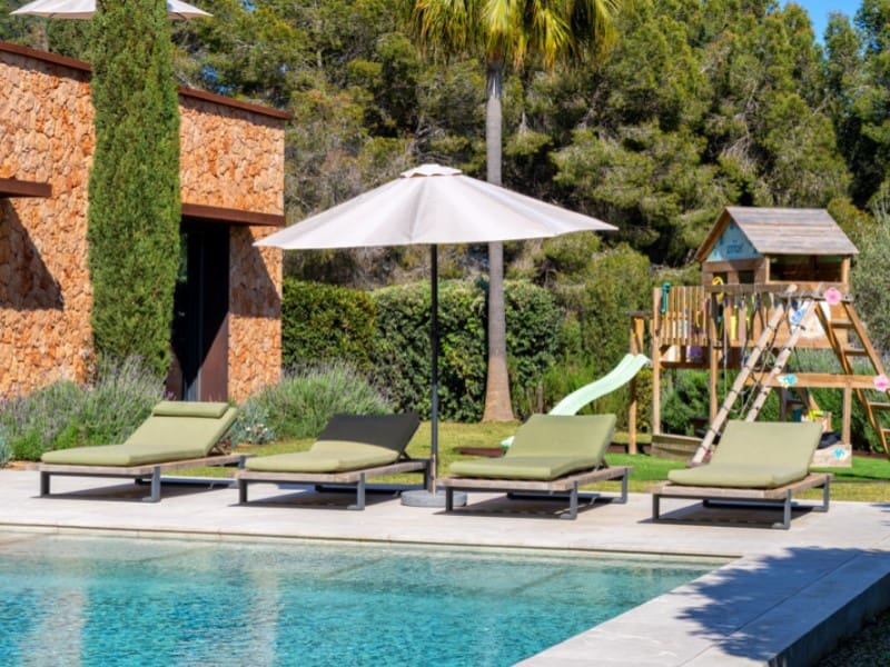 4 bedroom Villa for sale in Sol de Mallorca with garage - € 3,950,000 (Ref: 9732016)