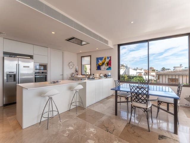 3 bedroom Apartment for sale in La Bonanova, Palma de Mallorca with garage - € 1,650,000 (Ref: 9747006)