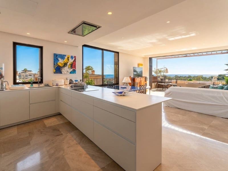 3 bedroom Apartment for sale in Palma de Mallorca with garage - € 1,650,000 (Ref: 9747006)