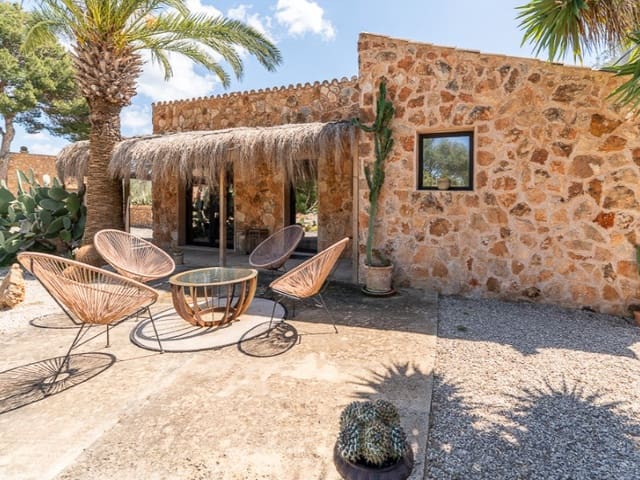 5 soveværelse Finca/Landehus til salg i Cala Santanyi, Santanyí med swimmingpool - € 1.895.000 (Ref: 9751915)