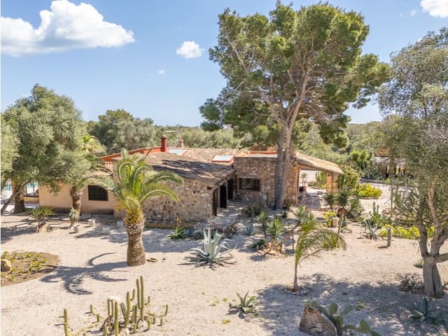 5 soveværelse Finca/Landehus til salg i Cala Santanyi, Santanyí med swimmingpool - € 1.895.000 (Ref: 9751915)