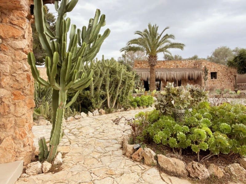 5 bedroom Finca/Country House for sale in Cala Santanyi with pool - € 1,895,000 (Ref: 9751915)