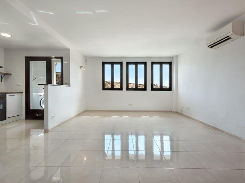 3 bedroom Apartment for sale in Campanet with garage - € 360,000 (Ref: 9778001)