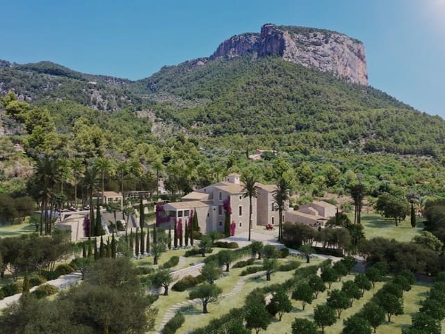 12 soveværelse Finca/Landehus til salg i Alaró med swimmingpool - € 11.110.000 (Ref: 9780452)