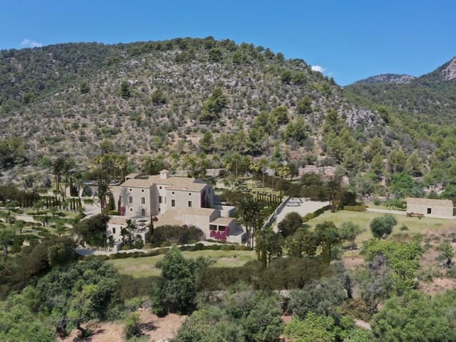 12 soveværelse Finca/Landehus til salg i Alaró med swimmingpool - € 11.110.000 (Ref: 9780452)