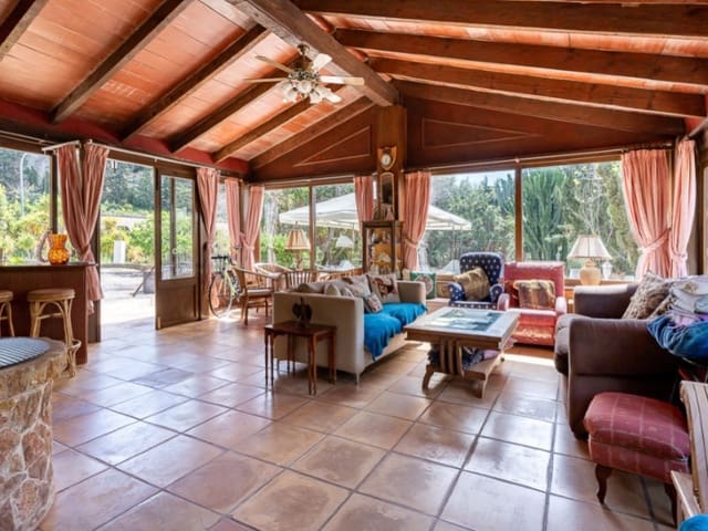 6 quarto Moradia para venda em Genova, Palma de Mallorca com piscina - 1 250 000 € (Ref: 9780453)