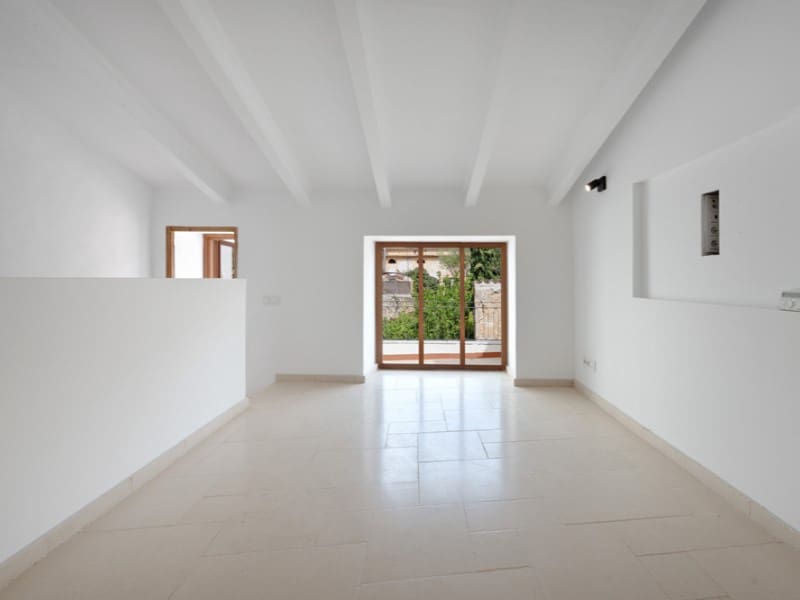 4 bedroom Villa for sale in Alaro - € 1,050,000 (Ref: 9785056)