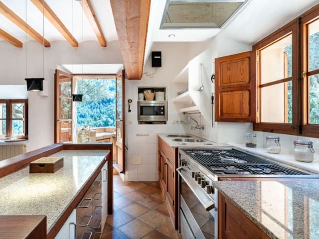 3 slaapkamer Finca/Landhuis te koop in Deià - € 1.990.000 (Ref: 9785059)