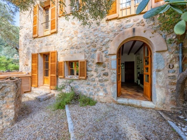 3 slaapkamer Finca/Landhuis te koop in Deià met garage - € 1.795.000 (Ref: 9785059)