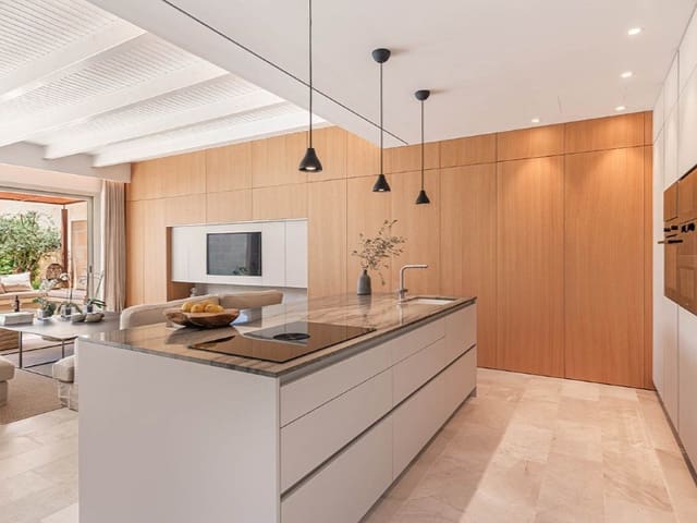 3 soverom Villa til salgs i Ses Salines med svømmebasseng garasje - € 2 350 000 (Ref: 9785060)