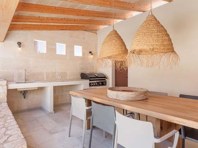 3 soverom Villa til salgs i Ses Salines med svømmebasseng garasje - € 2 350 000 (Ref: 9785060)