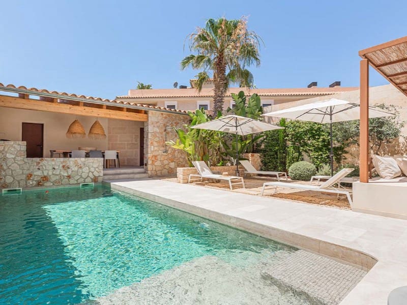 3 soveværelse Villa til salg i Ses Salines med swimmingpool garage - € 2.350.000 (Ref: 9785060)