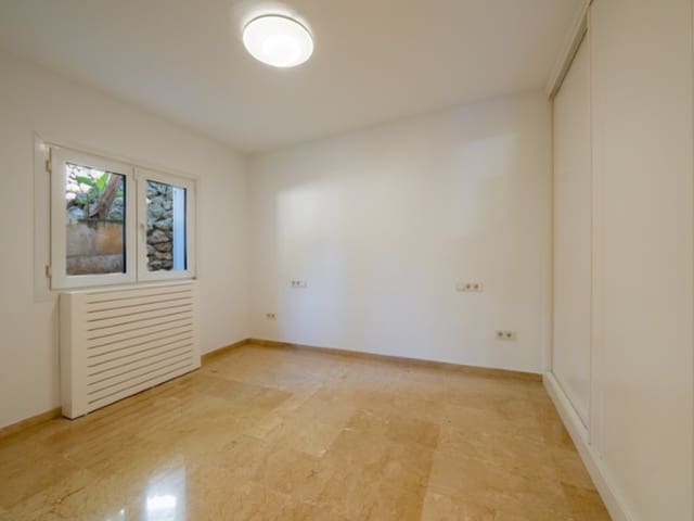 4 sypialnia Willa na sprzedaż w Es Capdella, Calvià z basenem garażem - 2 395 000 € (Ref: 9788331)