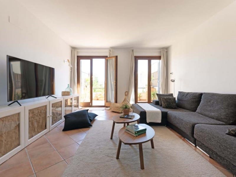 4 slaapkamer Villa te koop in Alaro met garage - € 1.185.000 (Ref: 9800609)