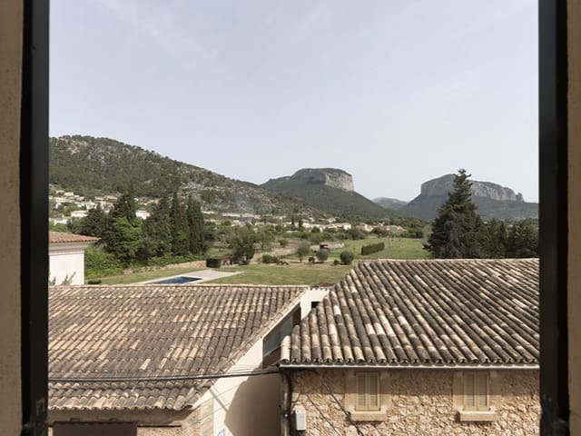 4 slaapkamer Villa te koop in Alaró met garage - € 1.185.000 (Ref: 9800609)