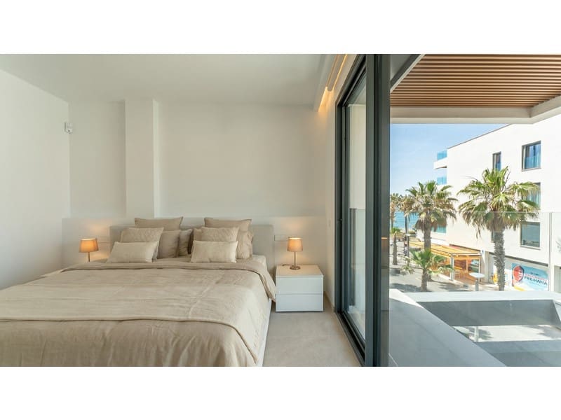 2 bedroom Apartment for sale in Playa de Palma with pool - € 1,675,000 (Ref: 9804218)