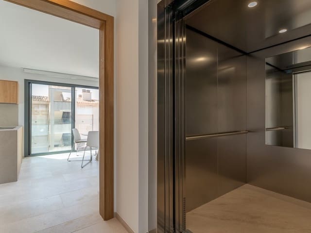 2 bedroom Apartment for sale in Playa de Palma, Palma de Mallorca with pool - € 1,675,000 (Ref: 9804218)