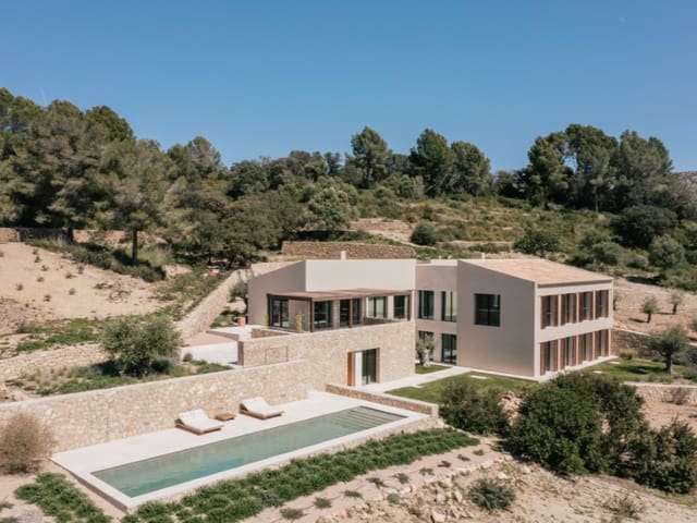 5 bedroom Finca/Country House for sale in Alcúdia with pool garage - € 6,500,000 (Ref: 9804220)