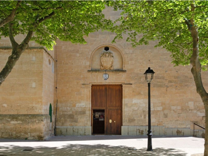 3 sovrum Villa till salu i Llubi med pool - 695 000 € (Ref: 9806397)