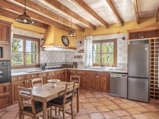 Finca/Casa Rural de 5 habitaciones en Alaró en venta con piscina - 3.200.000 € (Ref: 9808117)