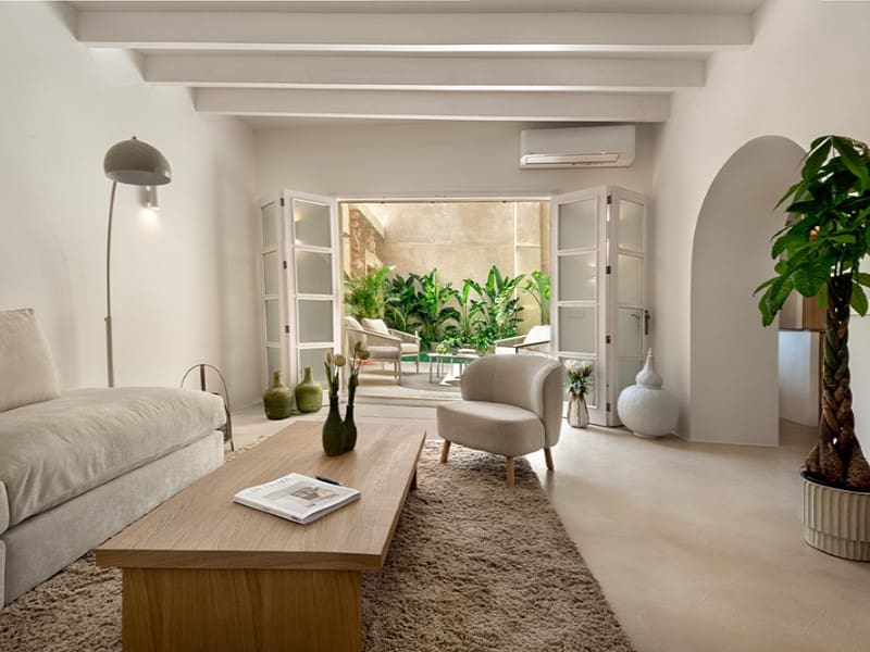 3 bedroom Villa for sale in Alaro with pool garage - € 1,550,000 (Ref: 9820328)