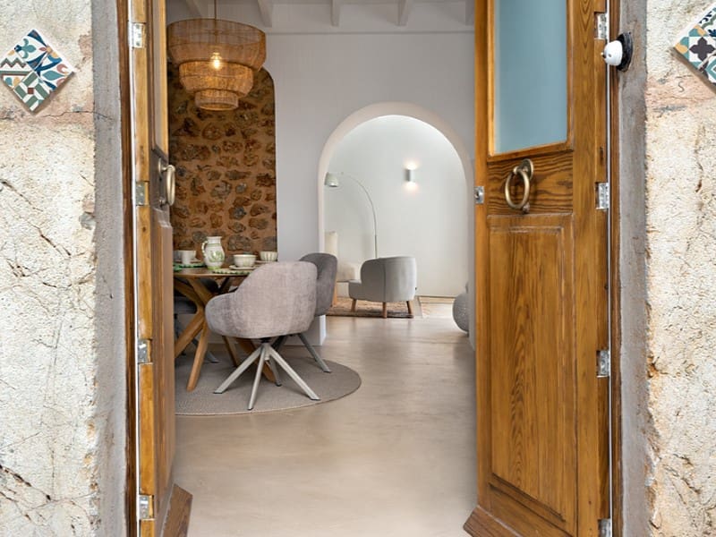 3 bedroom Villa for sale in Alaro with pool garage - € 1,550,000 (Ref: 9820328)