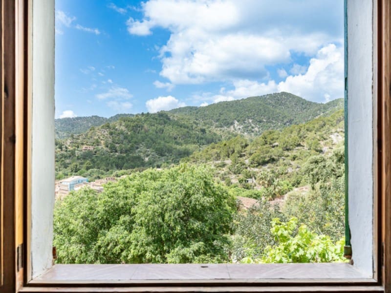 4 bedroom Villa for sale in Alaro - € 850,000 (Ref: 9826610)