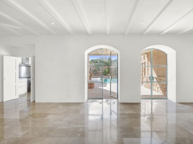 4 quarto Moradia para venda em Ses Salines com piscina - 1 750 000 € (Ref: 9831240)