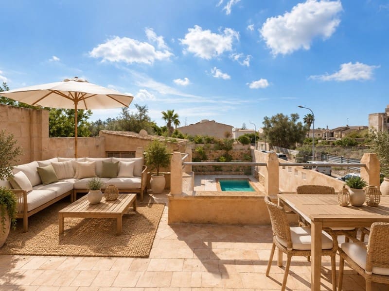 4 quarto Moradia para venda em Ses Salines com piscina - 1 200 000 € (Ref: 9831240)