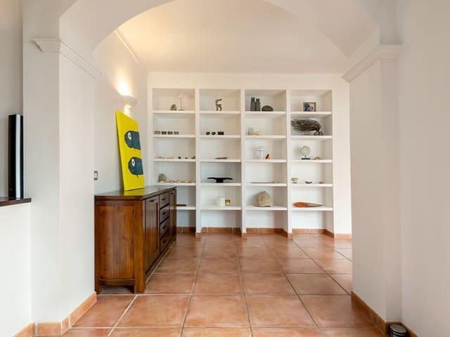 4 slaapkamer Villa te koop in Consell met garage - € 850.000 (Ref: 9833804)